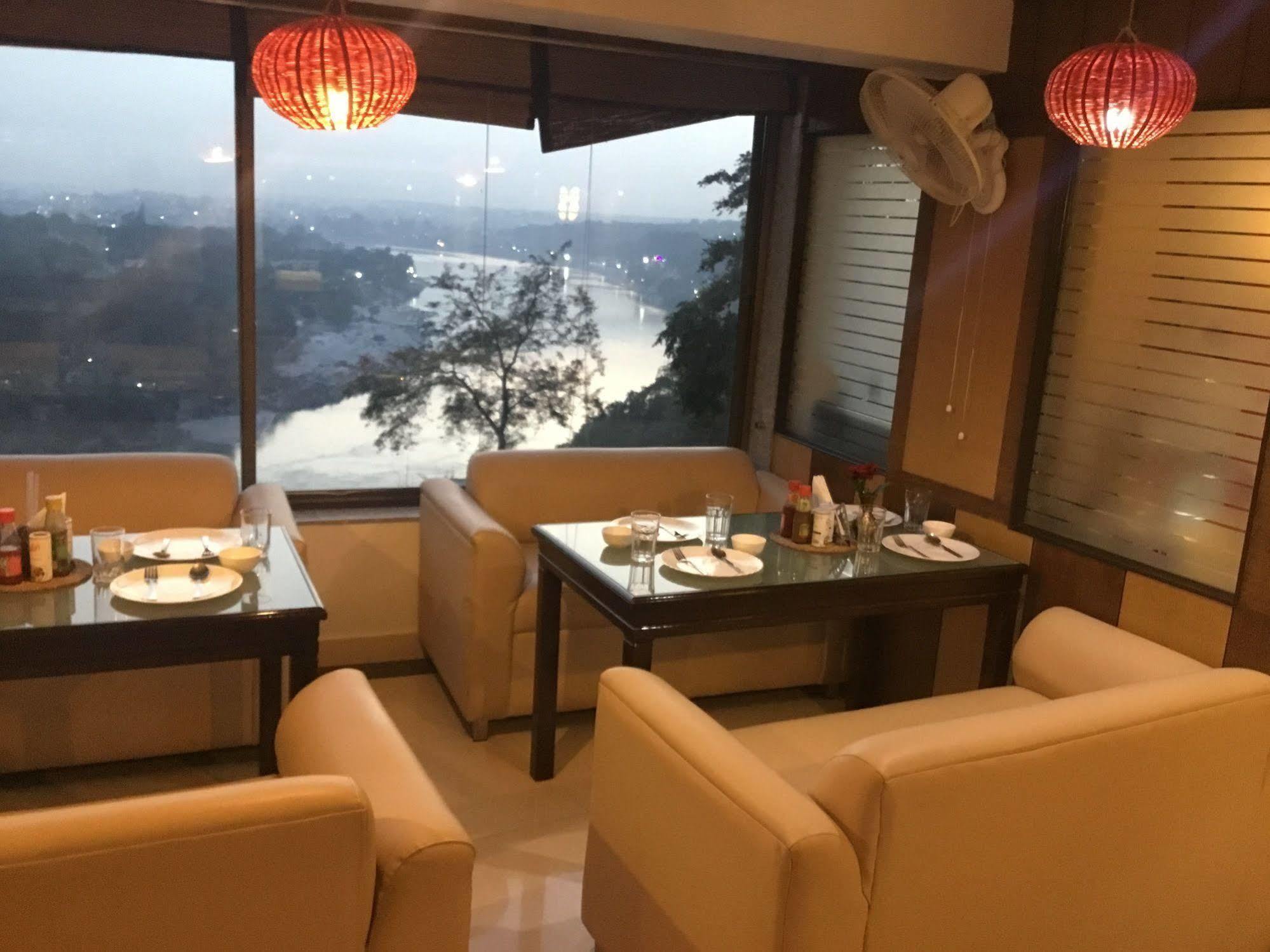 Hotel Ganesha Inn Tapovan Dış mekan fotoğraf
